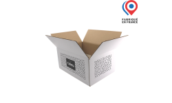 Caisse carton blanc moyen format ouverte, rabats dessus/dessous visibles. Fabriqué en France.