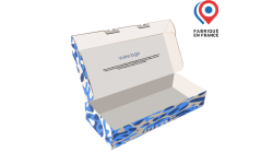 Boîte à oreille rectangulaire en carton avec languettes de fermeture. 
Personnalisable avec logo, texte ou visuel Fabriqué en France