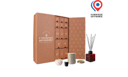 calendrier de l'Avent avec rabats imprimés sur mesure avec logo et illustration. Produit en carton personnalisable