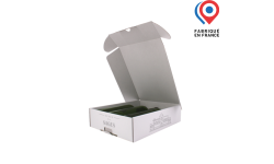 Coffret en carton kraft blanc personnalisé avec logo pour 3 bouteilles de vin de Bordeaux. Fabriqué en France.